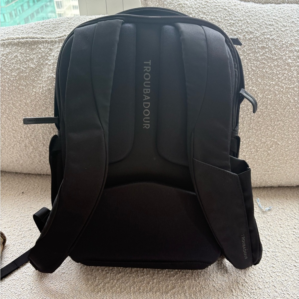 Troubadour Apex 4.0 Compact Like New - Picture 5 of 5